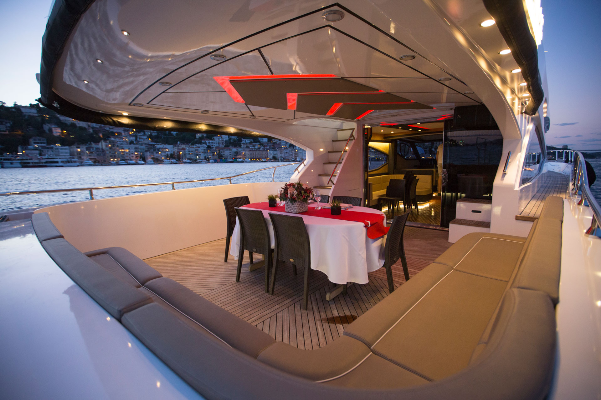 BOSPHORUS PREMIUM YACHT FOR COUPLES with Pick Up & Drop off and Private Waiter